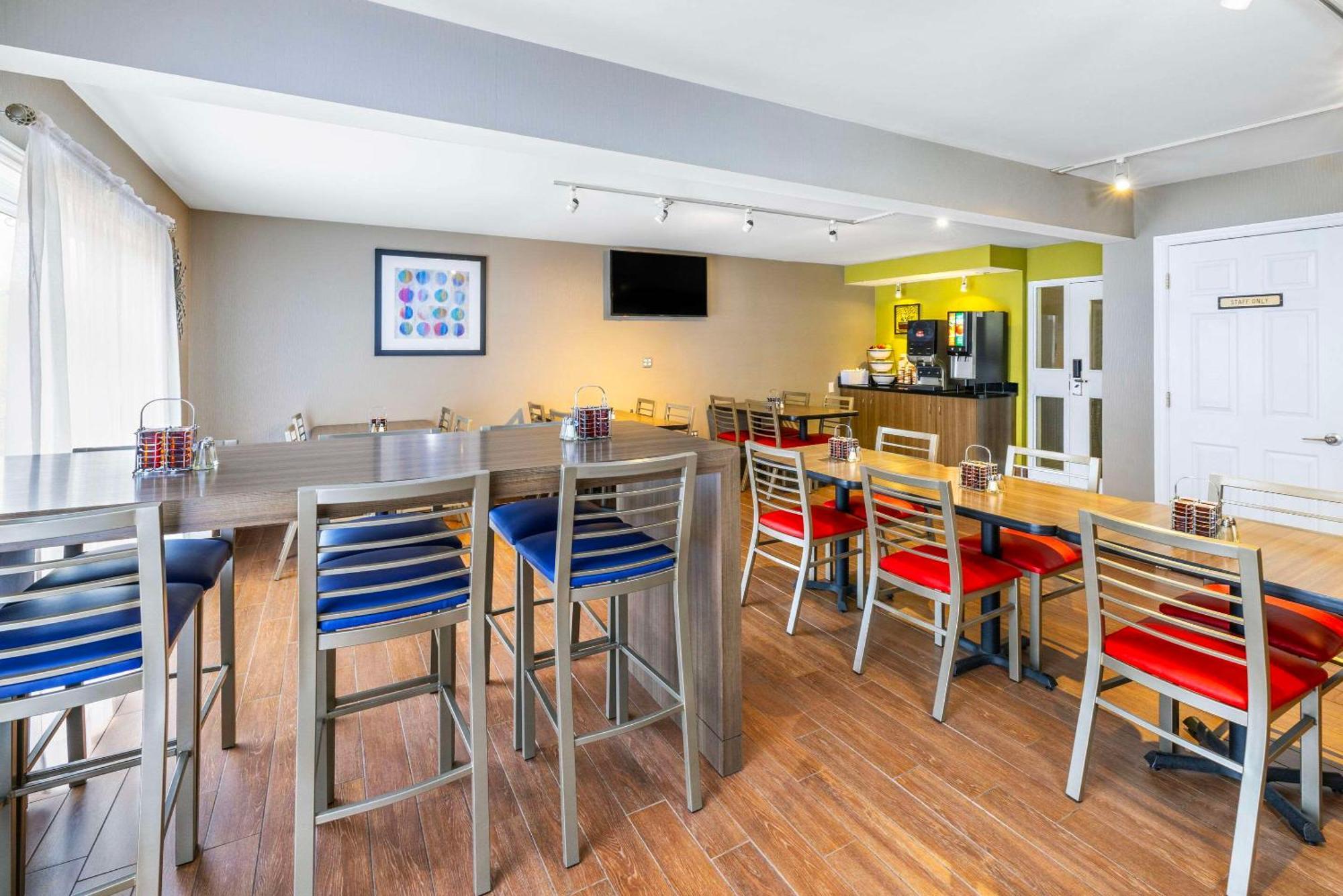 Comfort Inn East Moncton Exterior foto