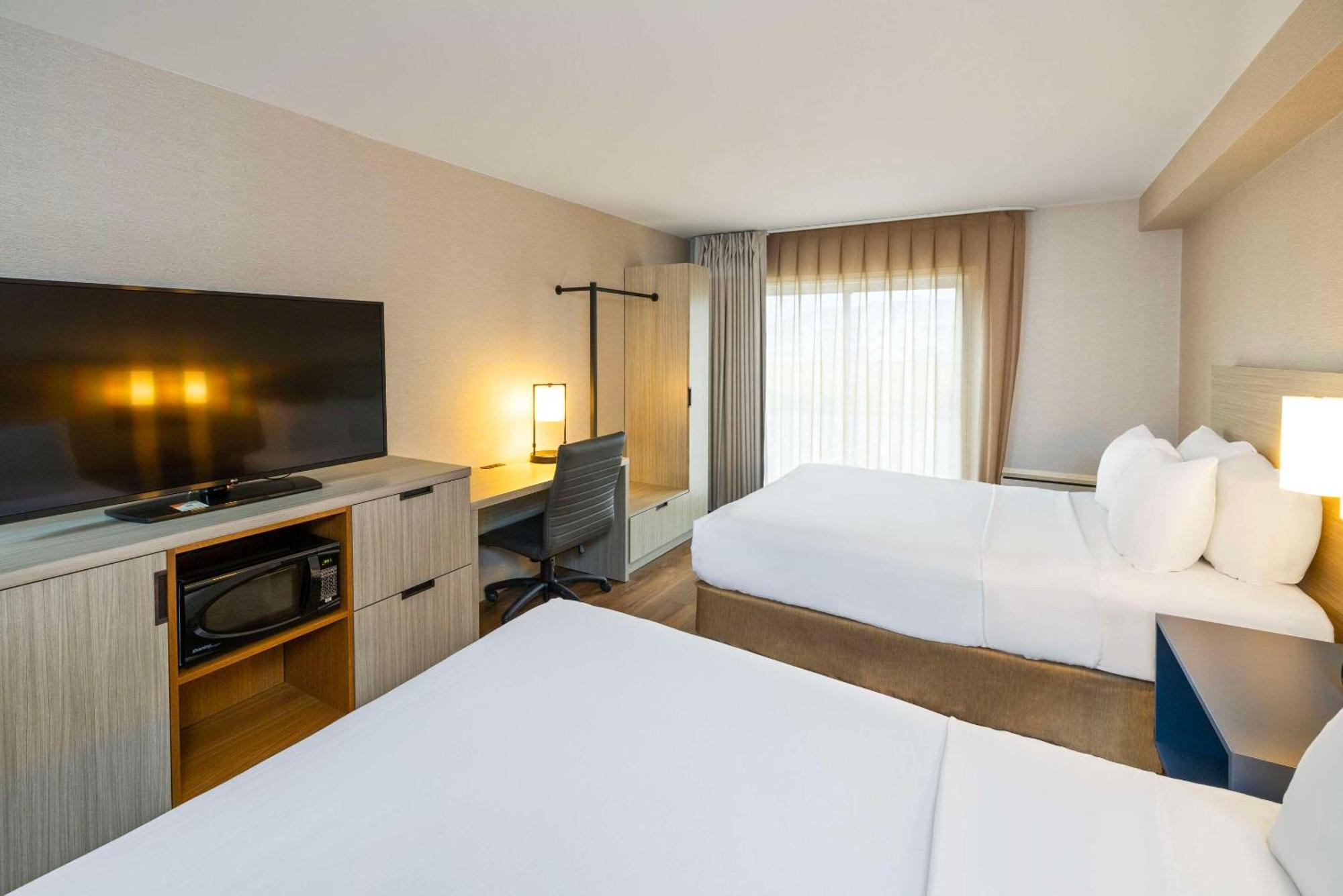 Comfort Inn East Moncton Exterior foto